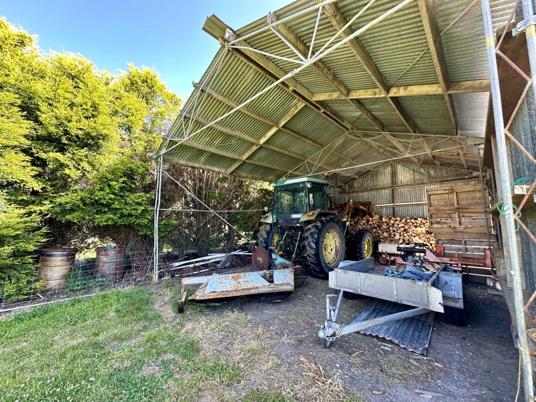 177 Awarua School Road, Woodend, Invercargill - Carousel 24