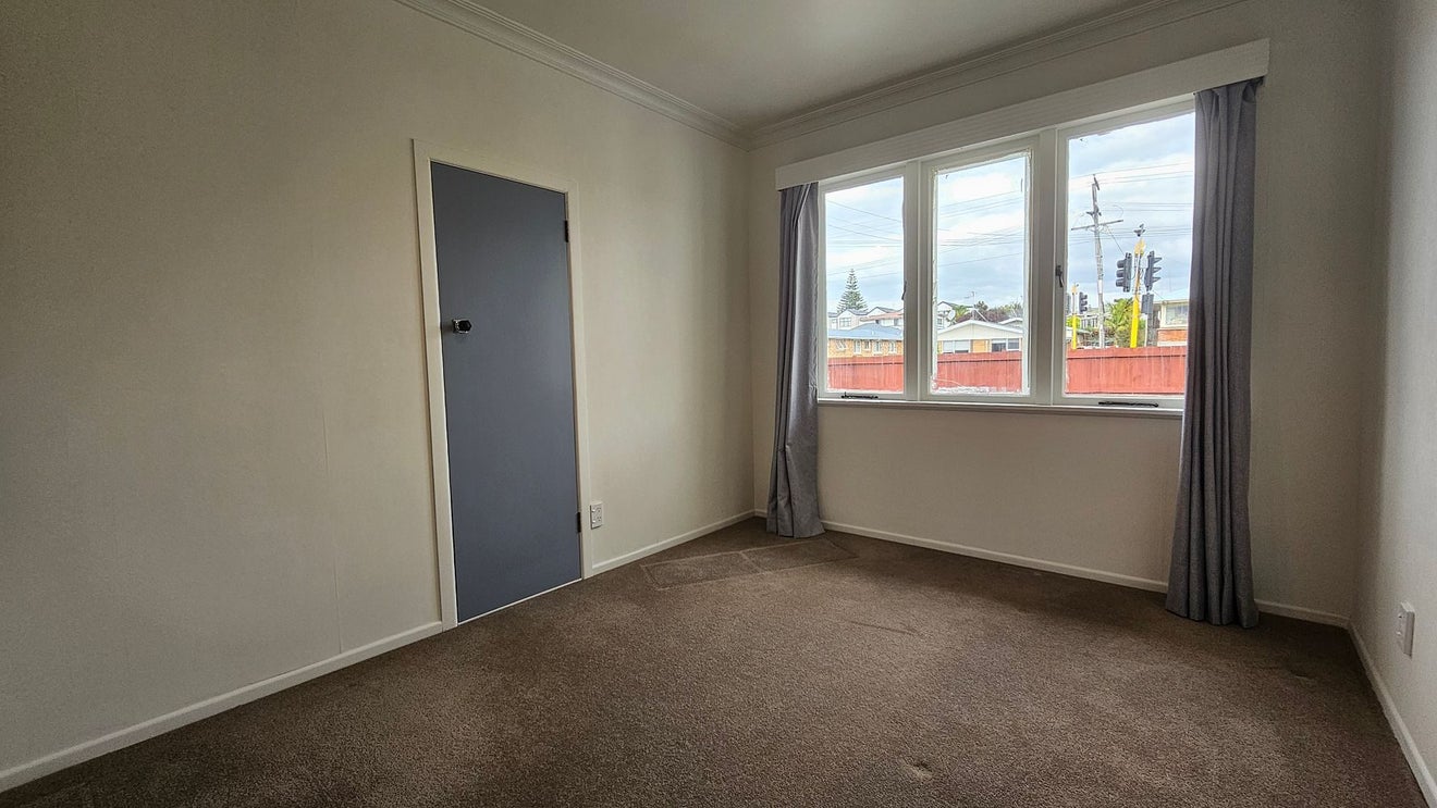 569 Fraser Street, Greerton, Tauranga - Carousel 8