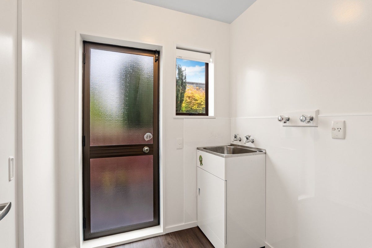 2/146 Stanmore Road, Linwood, Christchurch City, Canterbury - Carousel 13