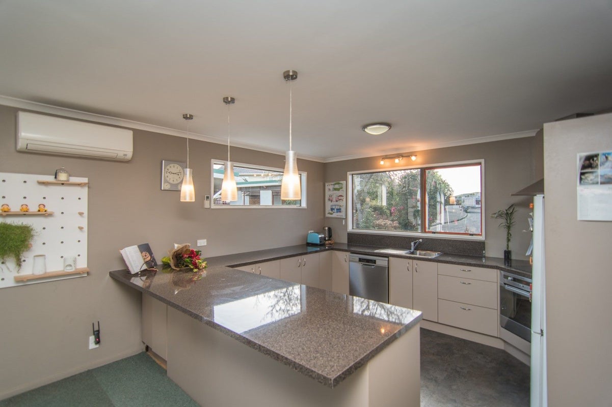 9 Willow Place, Gleniti, Timaru - Carousel 2