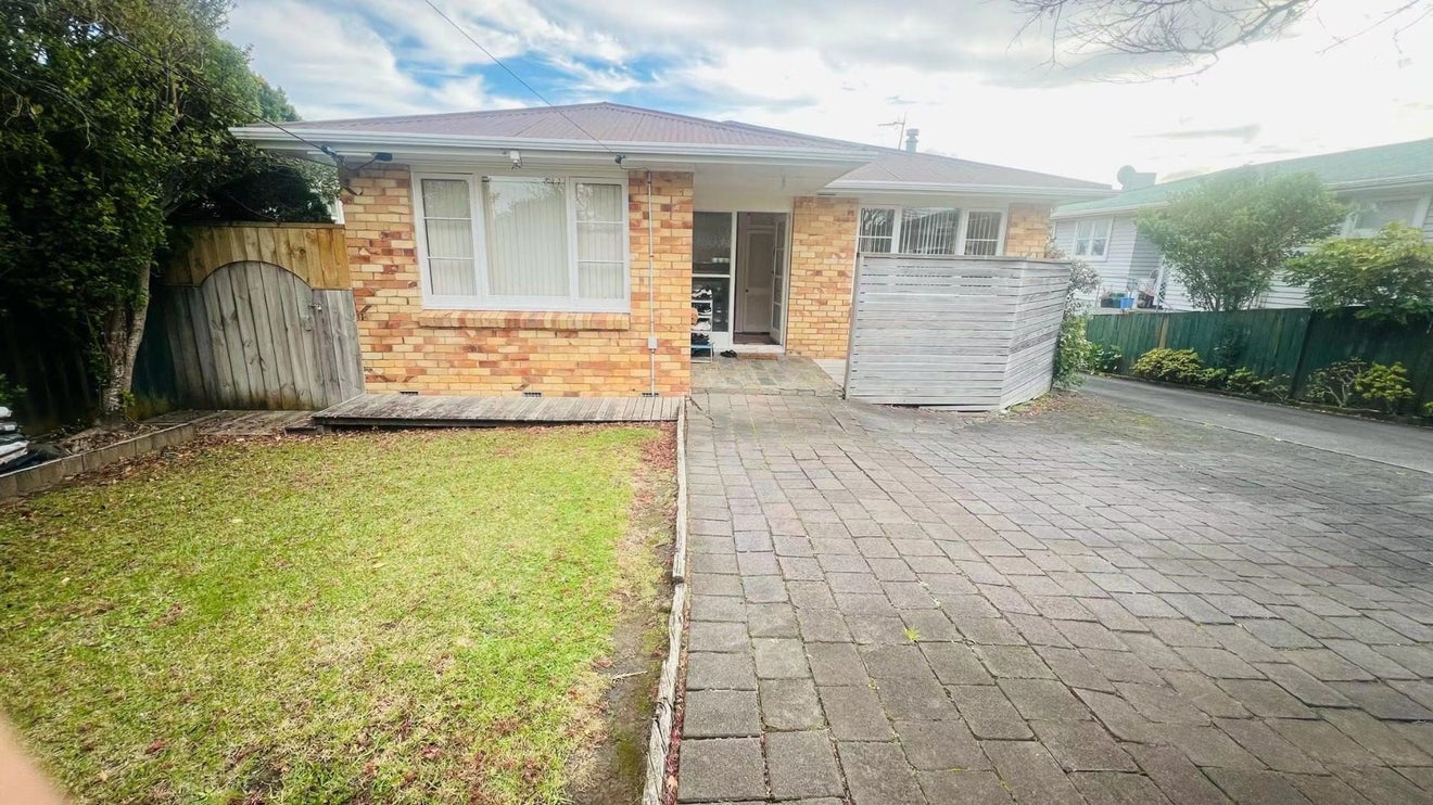 1/172 Forrest Hill Road, Forrest Hill, Auckland - Carousel 1