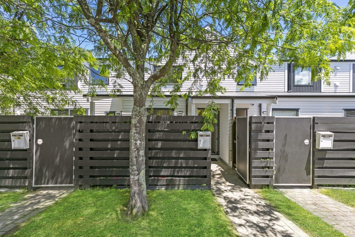 19/955 Mount Eden Road, Three Kings, Auckland - Carousel 23