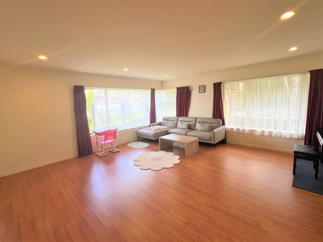 24 Stewart Gibson Place, Manurewa, Auckland - Carousel 2