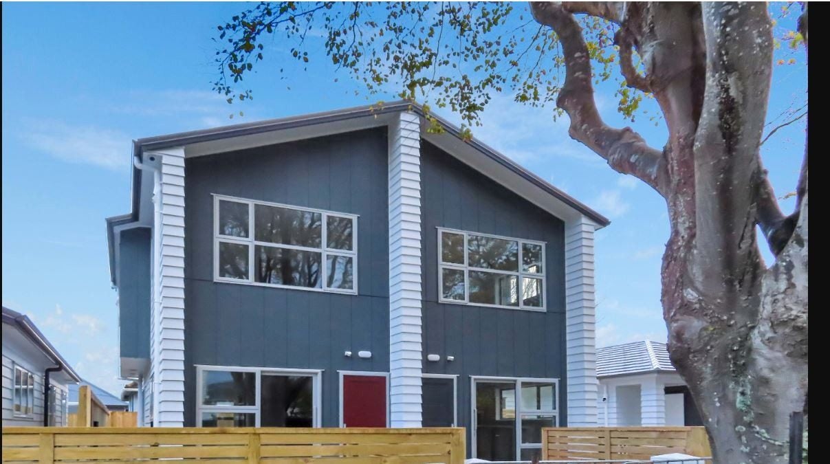 1A Whiteman Grove, Taita, Lower Hutt - Carousel 12