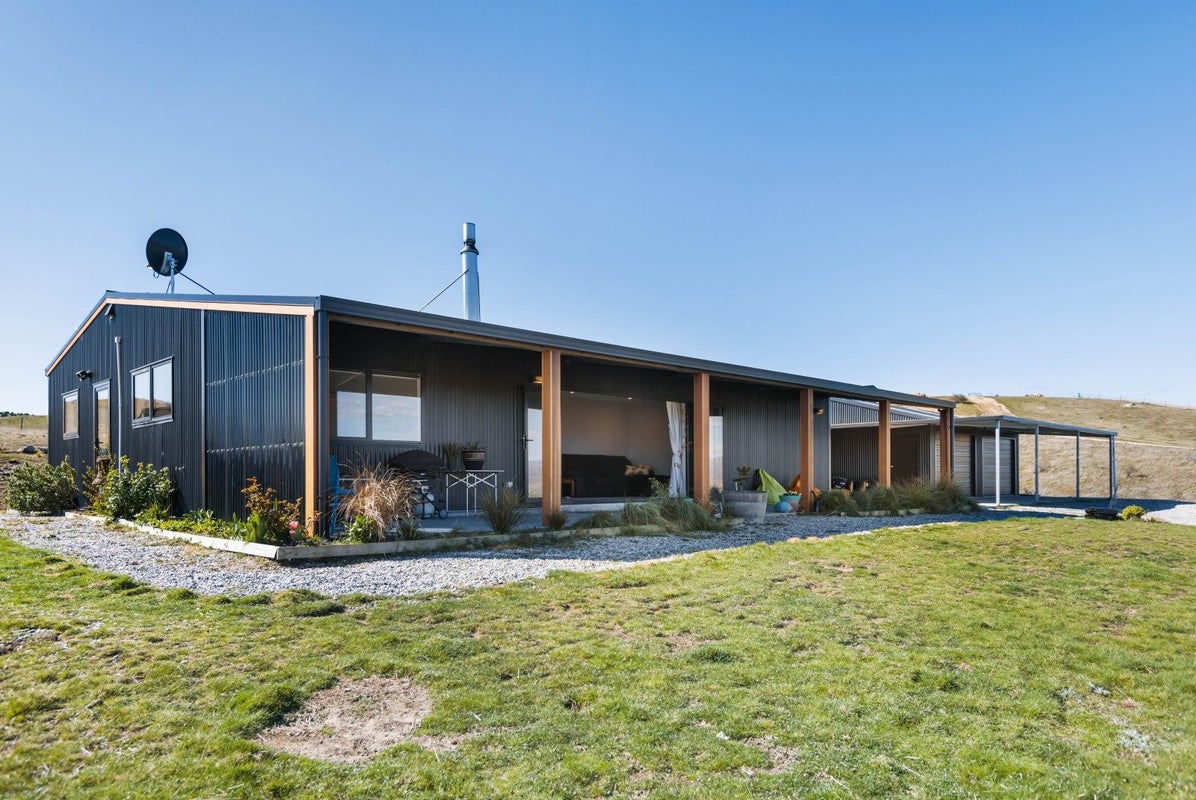 78 Leaning Rock Road, Springvale, Alexandra - Carousel 2