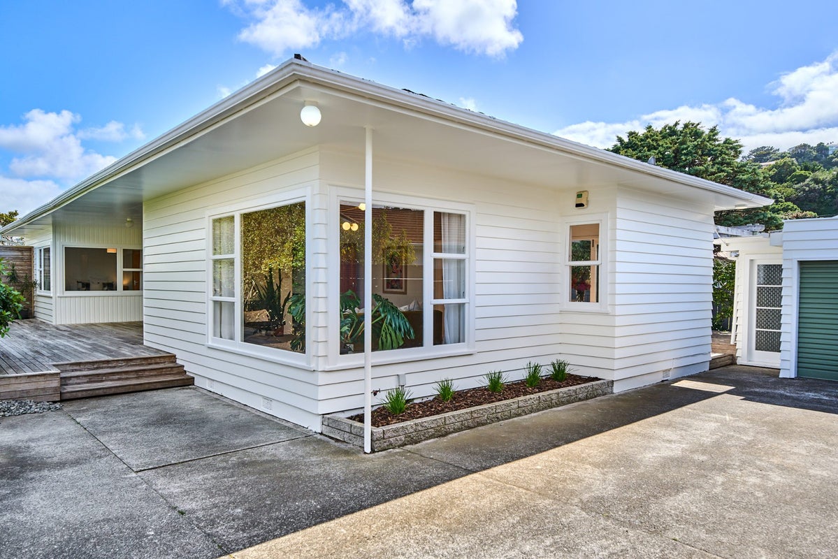 32B Argentine Avenue, Miramar, Wellington - Carousel 1