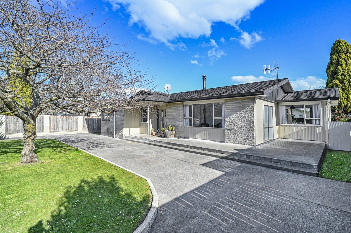 19 Margate Avenue, Flaxmere, Hastings - Carousel 1