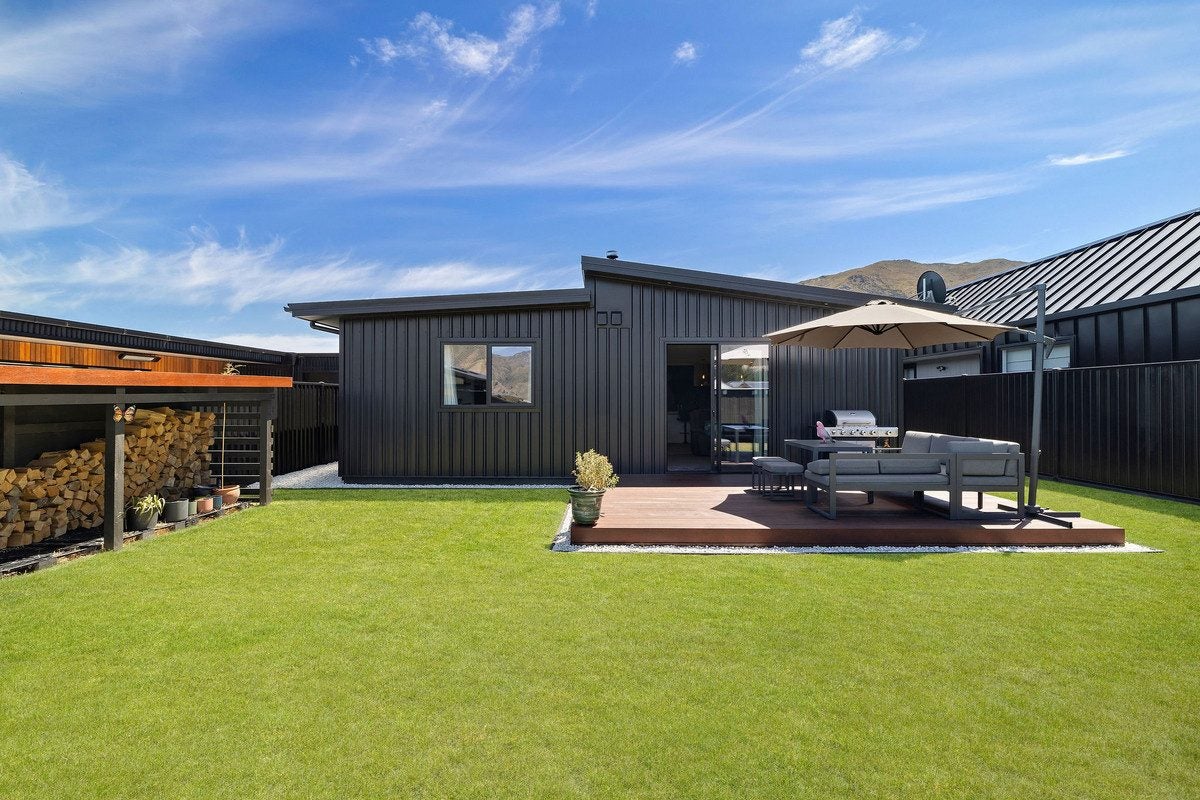 5 Dunn Street, LAKE HAWEA - Carousel 1