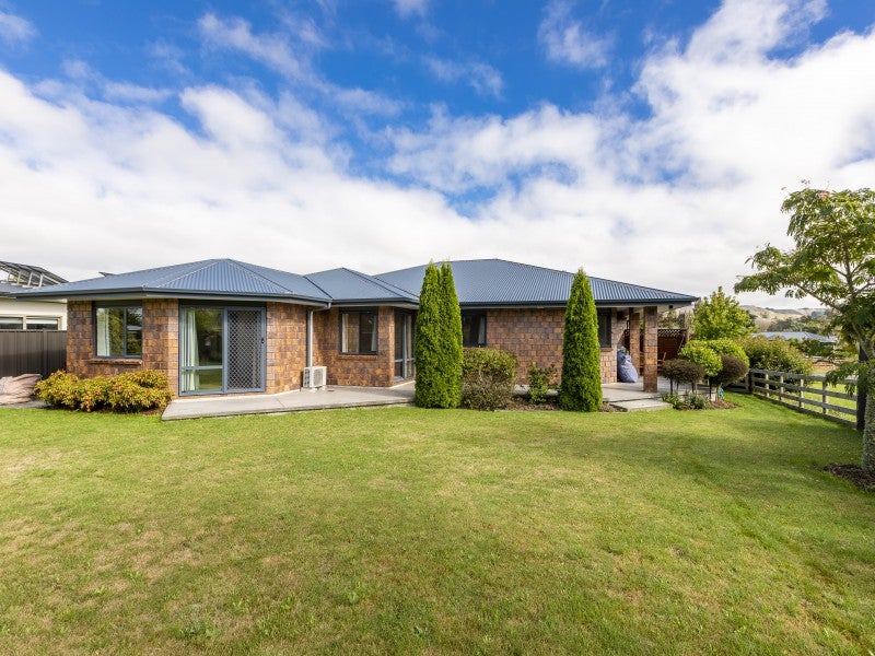 10 Parkland Drive, Waipawa, Waipawa - Carousel 1
