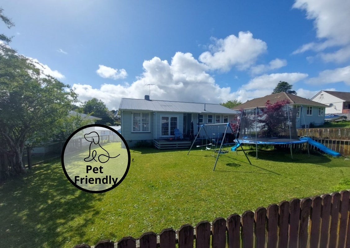 51 Glenpark Avenue, Frankleigh Park, New Plymouth - Carousel 1