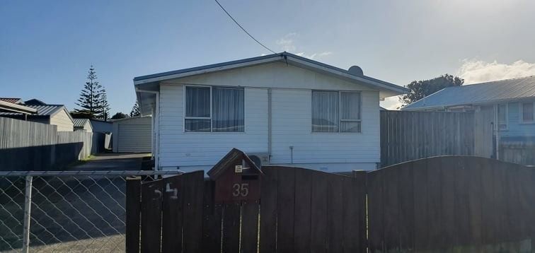 35 Raupo Street, Castlecliff, Whanganui - Carousel 1