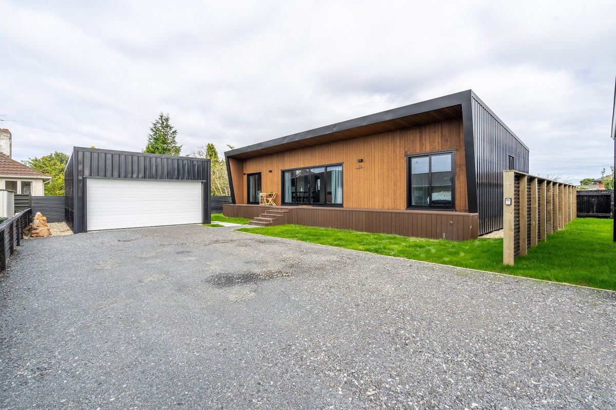 39 Jenkin Street, Strathern, Invercargill - Carousel 1