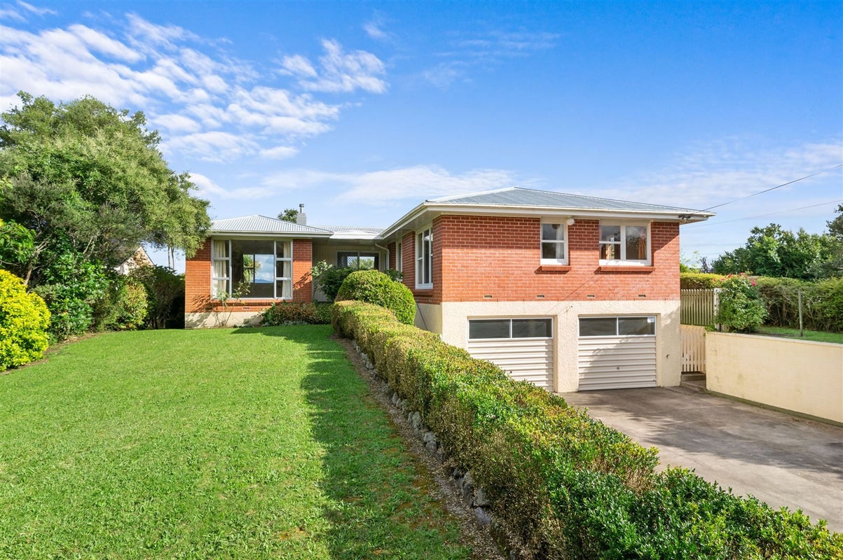 5 Hugh Avenue, Hamurana - Carousel 1