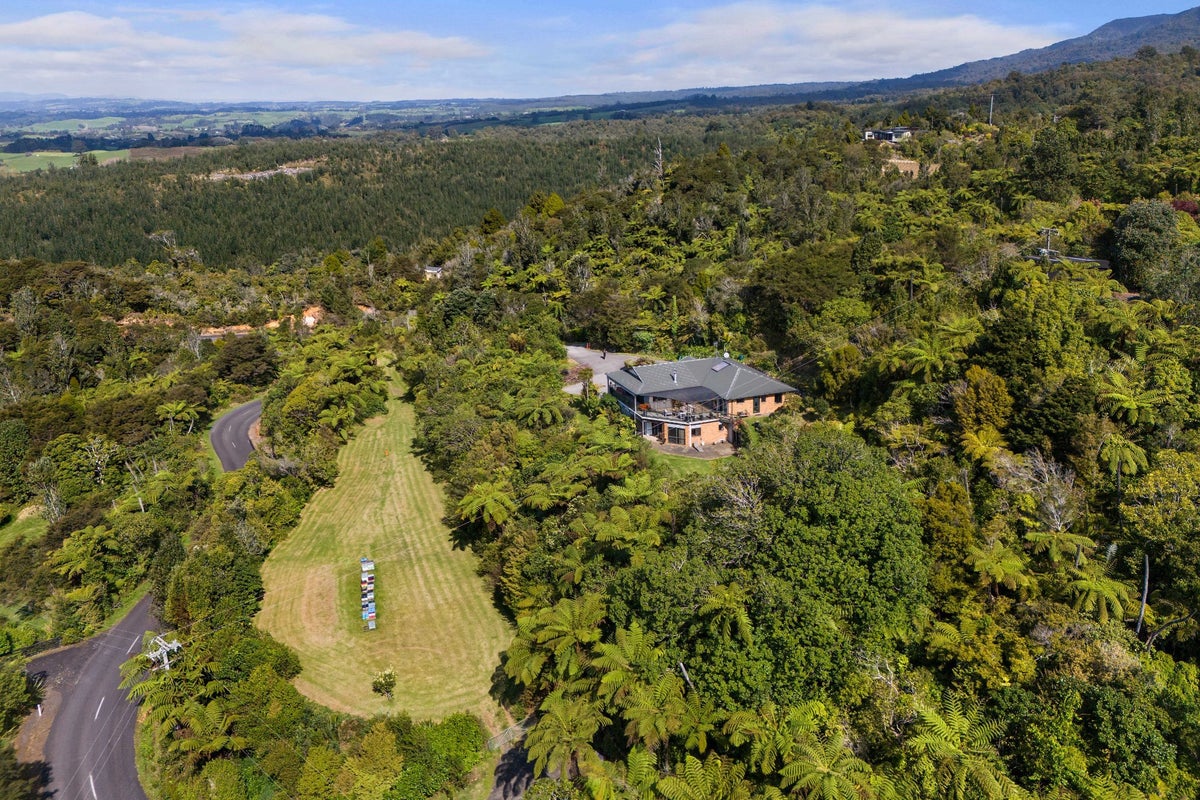 427 Lund Road, Aongatete, Katikati - Carousel 24