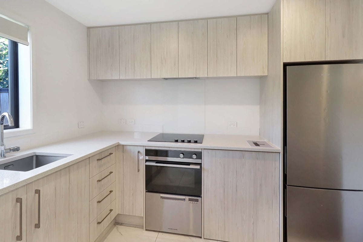 7/16 Biddle Crescent, Taita, Lower Hutt - Carousel 2