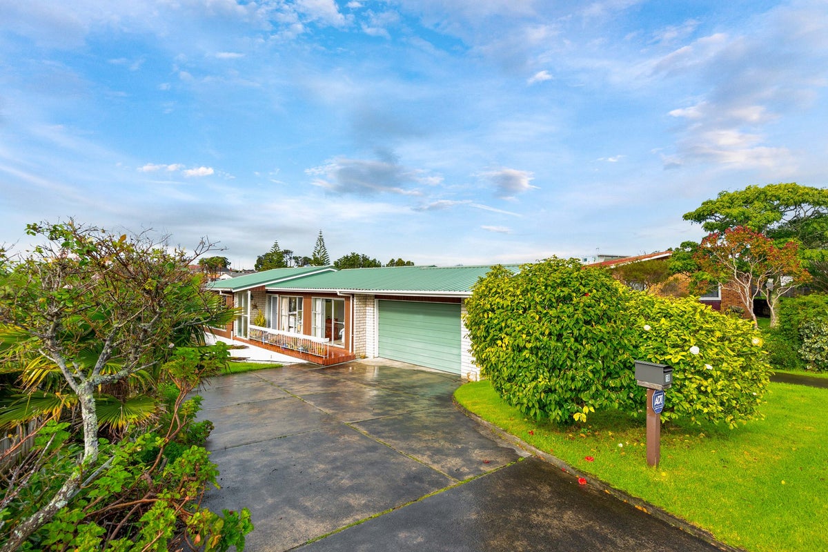 10 Catton Crescent, Mount Roskill, Auckland - Carousel 2