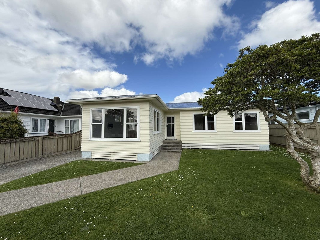 47 Konini Street, Wainuiomata, Lower Hutt - Carousel 1