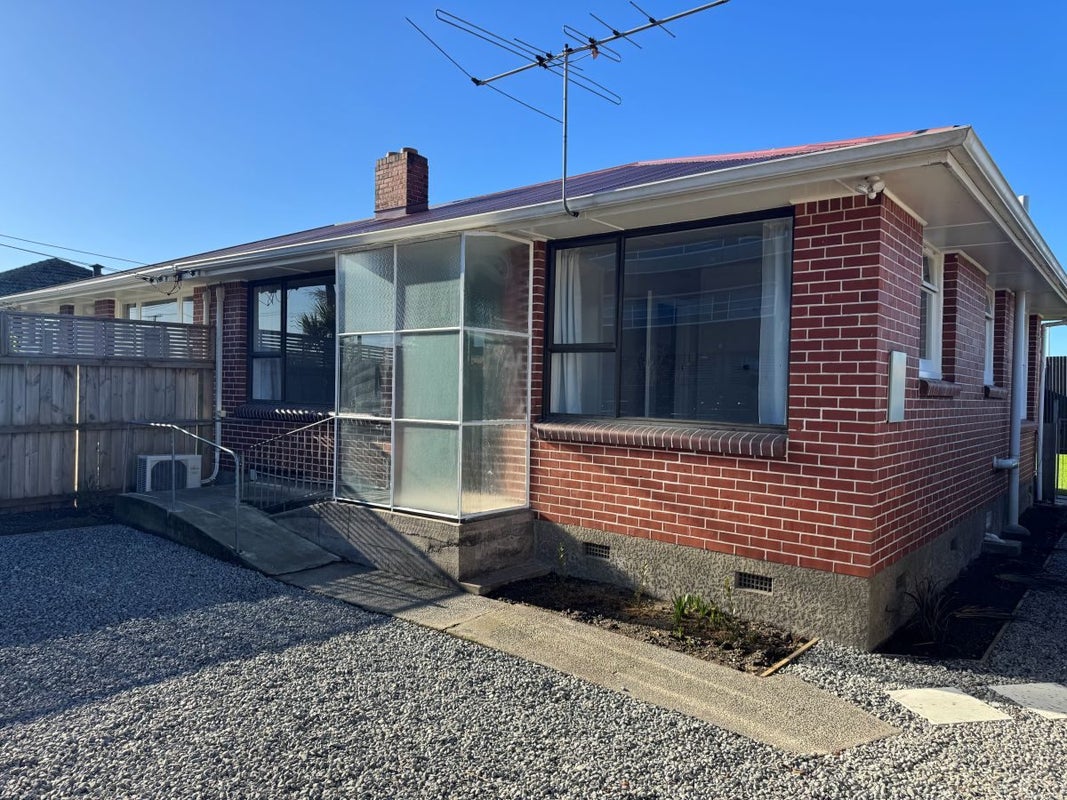 22 Caledonian Road, St Albans, Christchurch - Carousel 2