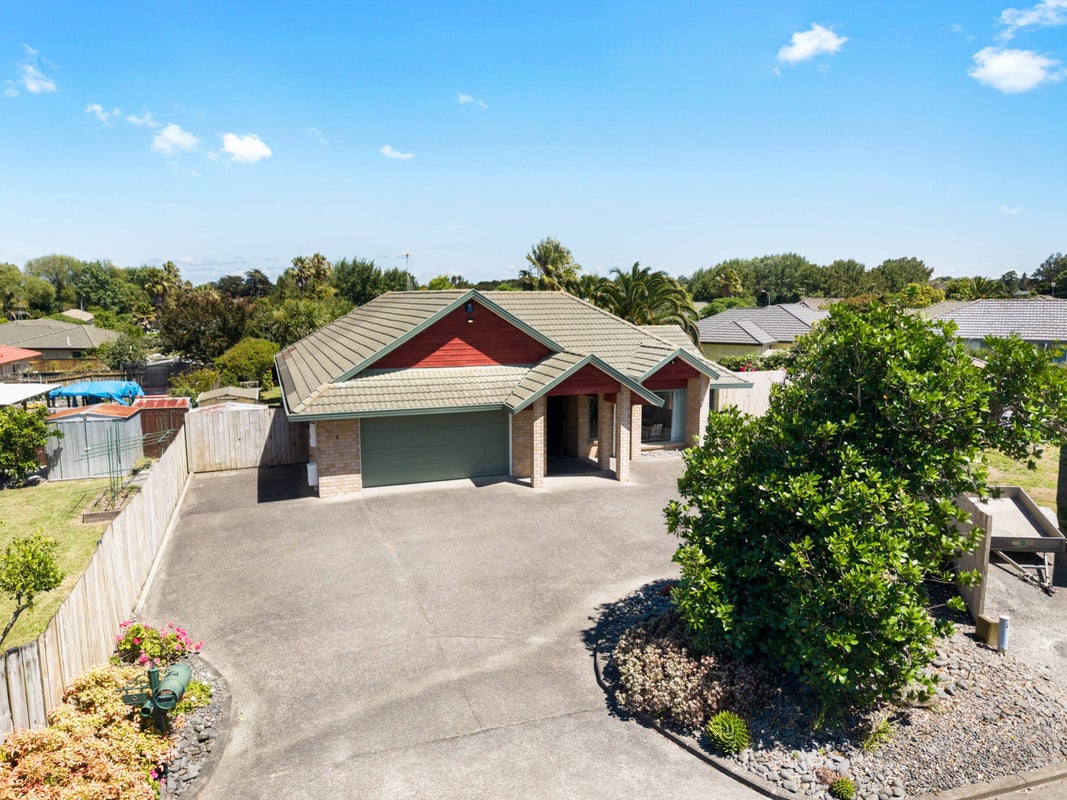 9 Trossach Place, Wattle Downs, Auckland - Carousel 2