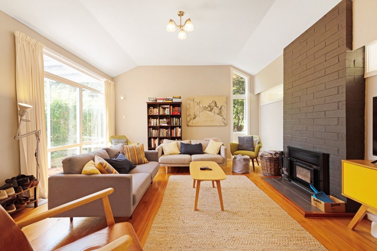 47 Rona Street, Eastbourne, Lower Hutt - Carousel 2