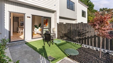 22/38 Fairlands Avenue, Waterview, Auckland - Carousel 1