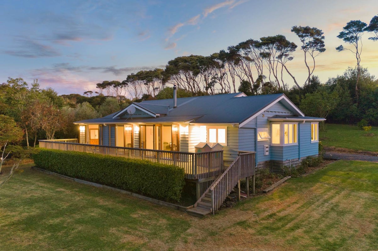 233 Muriwai Valley Road, Waimauku - Carousel 2
