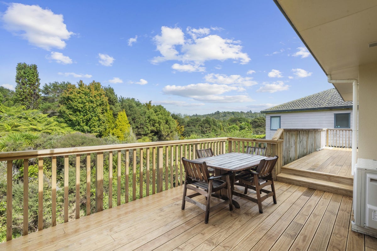 7 Sample Road, Albany, Auckland - Carousel 2