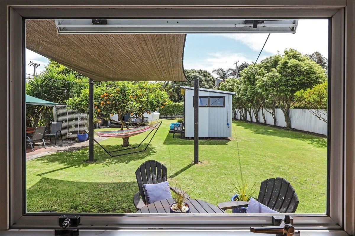 25 Harper Road, Waimarama - Carousel 14