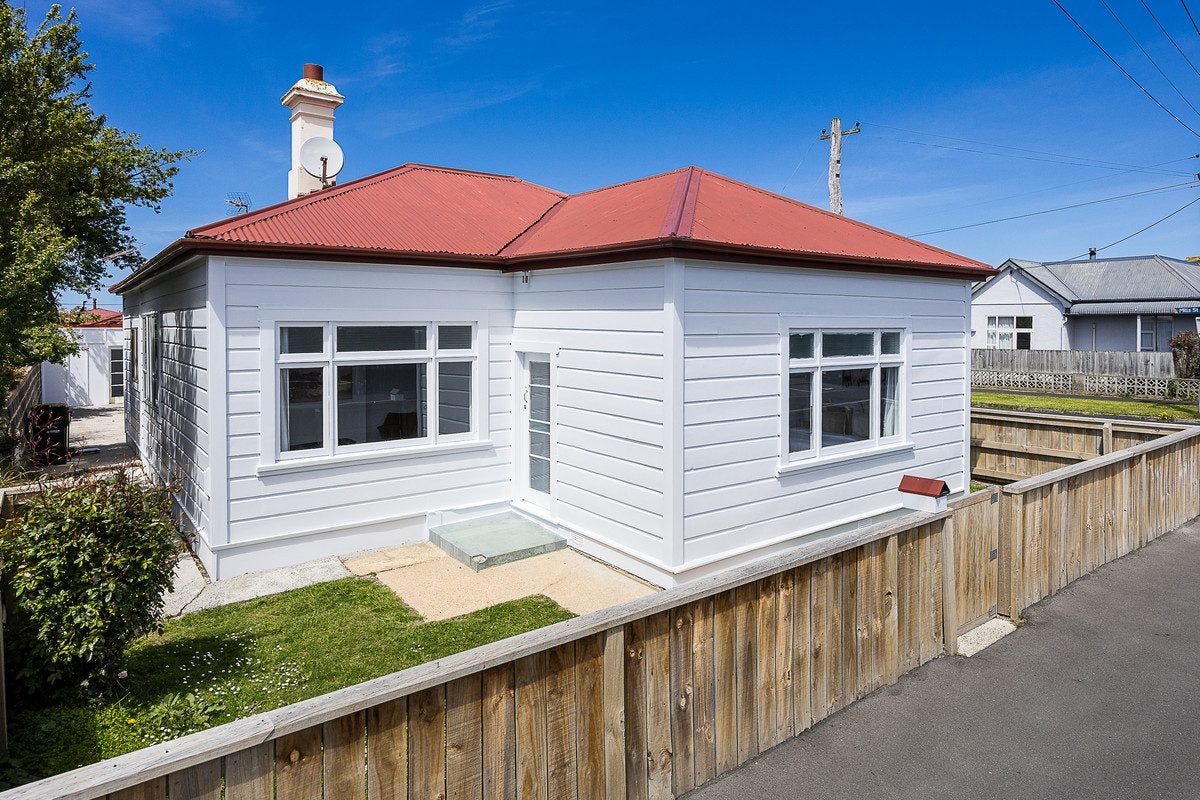 85 Bay View Road, South Dunedin, Dunedin - Carousel 1