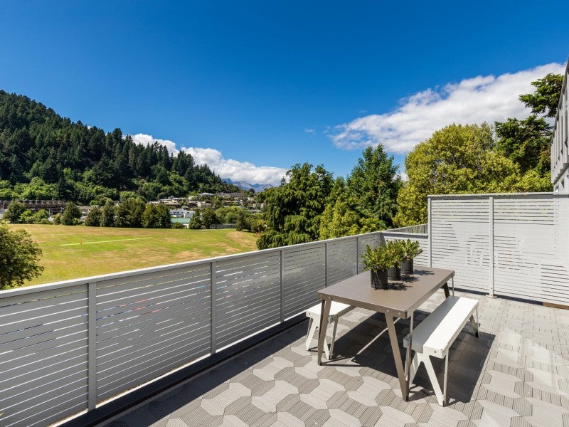 54 Fryer Street, Queenstown, Queenstown - Carousel 1