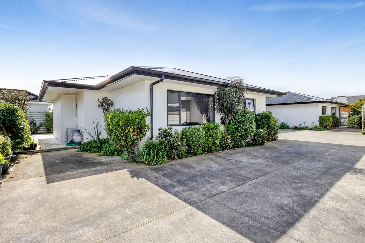 18B Laurent Vc Street, Hawera - Carousel 1