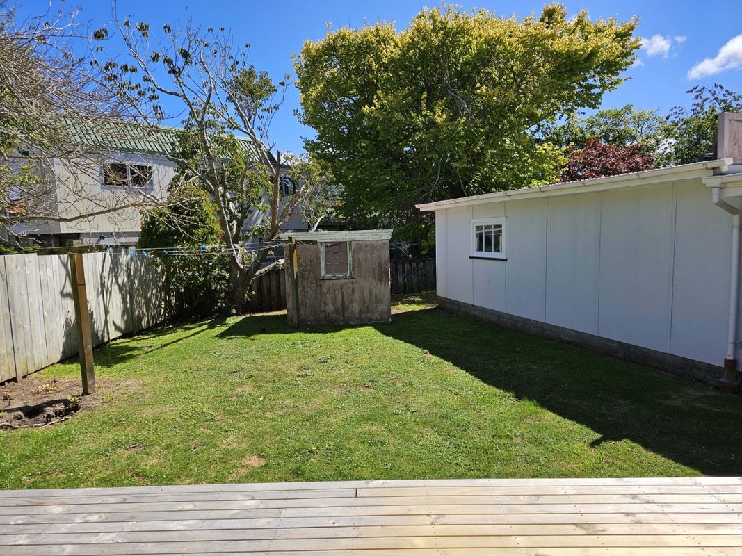 5 Fry Street, Boulcott, Lower Hutt - Carousel 12