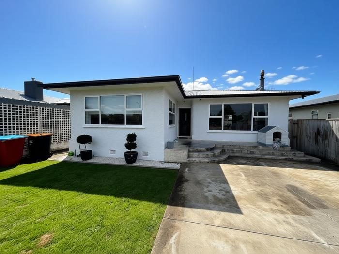 30 Sheffield Street, Awapuni, Palmerston North - Carousel 1