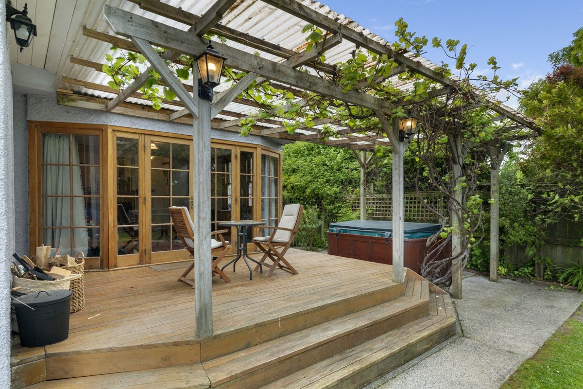 17 Raymond Street, Bunnythorpe, Palmerston North - Carousel 1