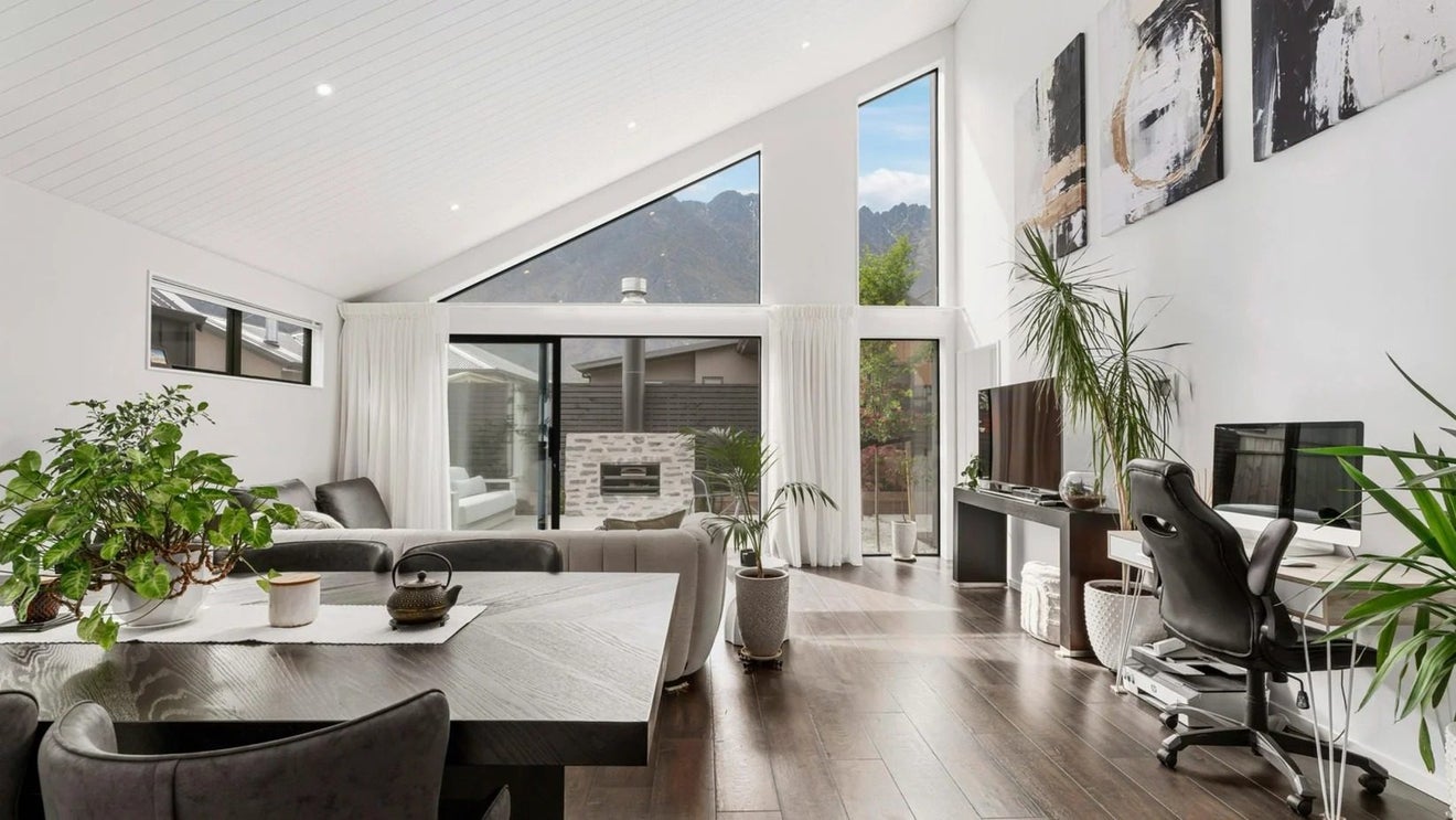 3 Woolshed Road, Jacks Point, Queenstown - Carousel 2