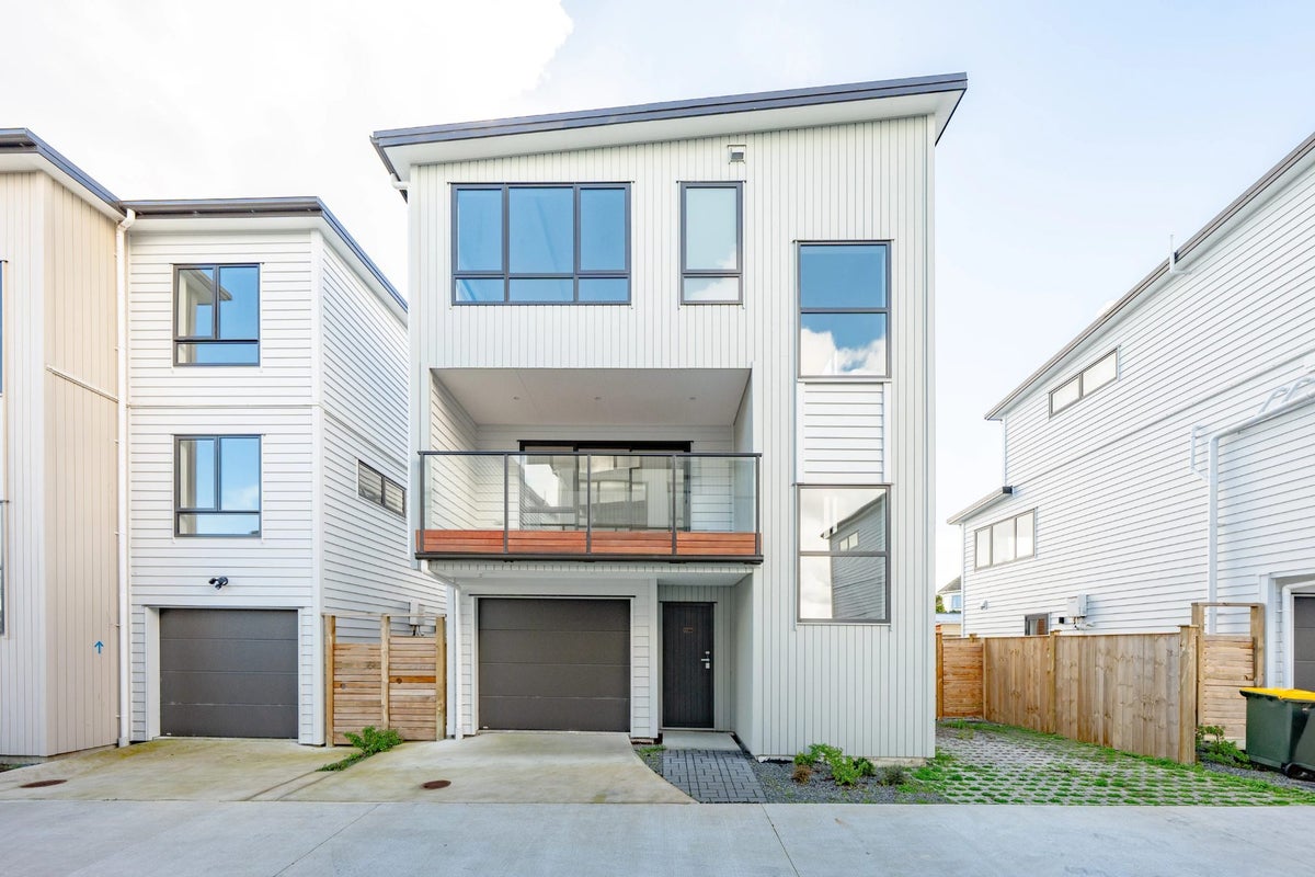 2/46 Cockayne Crescent, Sunnynook, Auckland - Carousel 1