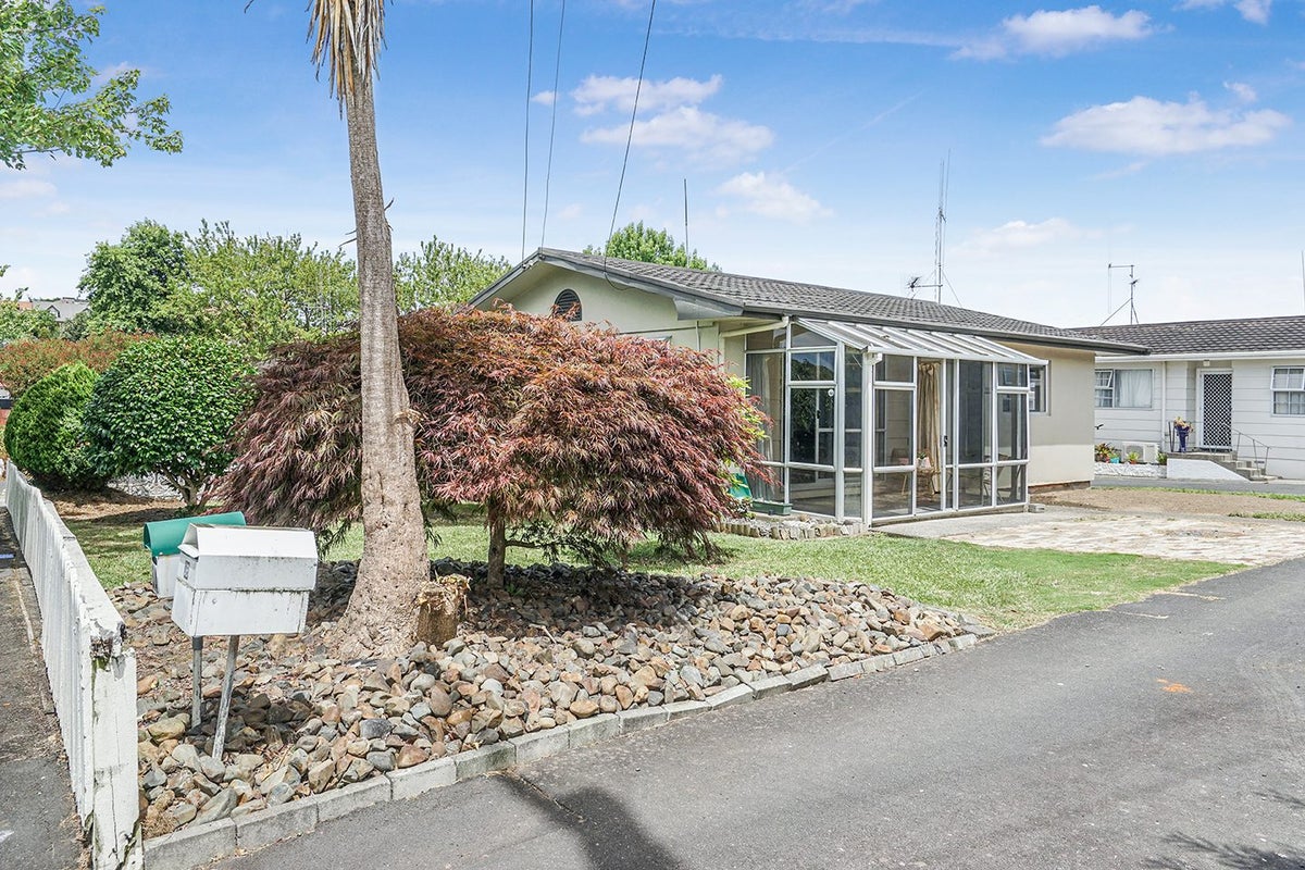 3 Newcastle Road, Dinsdale, Hamilton - Carousel 1