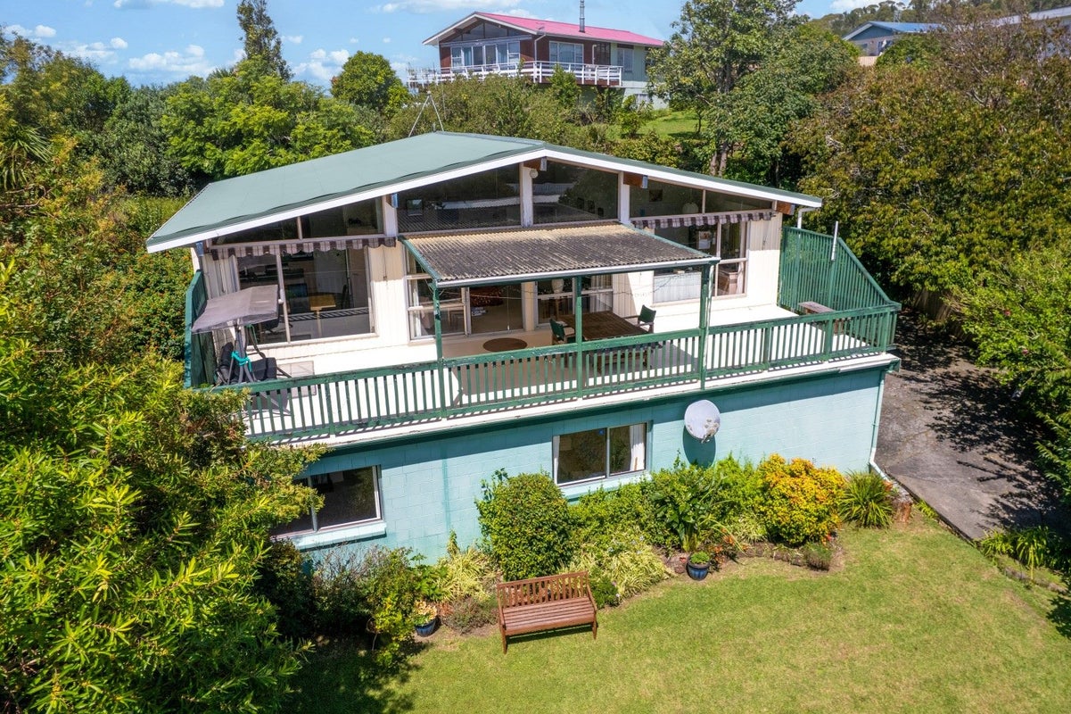 22 Hilltop Avenue, Morningside, Whangarei - Carousel 1