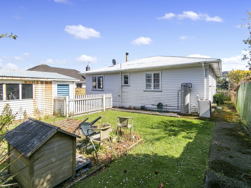 14 Thirlmere Street, Wainuiomata, Lower Hutt - Carousel 20