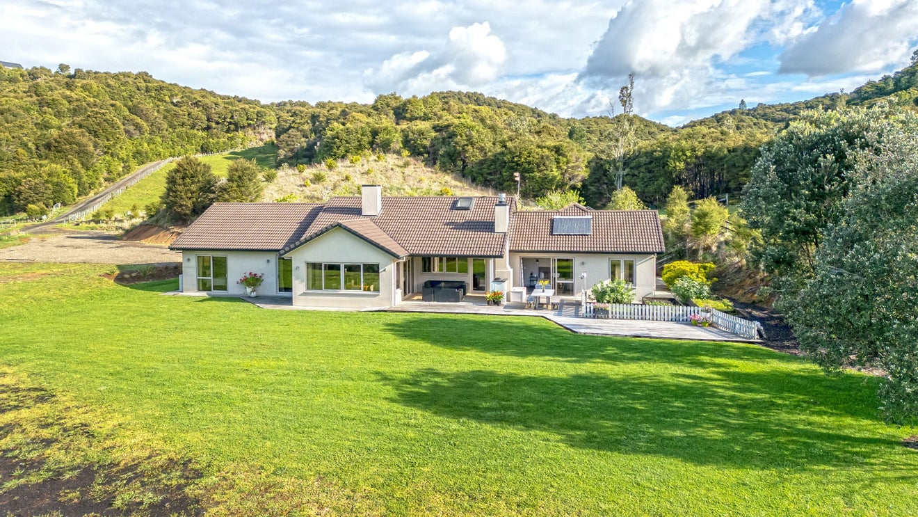 121 Fagan Lane, Kaimarama, Whitianga - Carousel 2