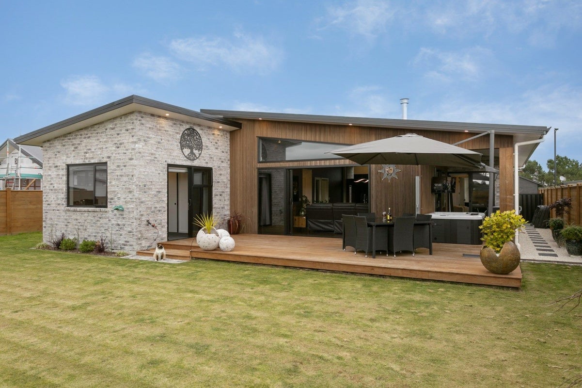 67 Harakeke Drive, Wharewaka, Taupo - Carousel 1