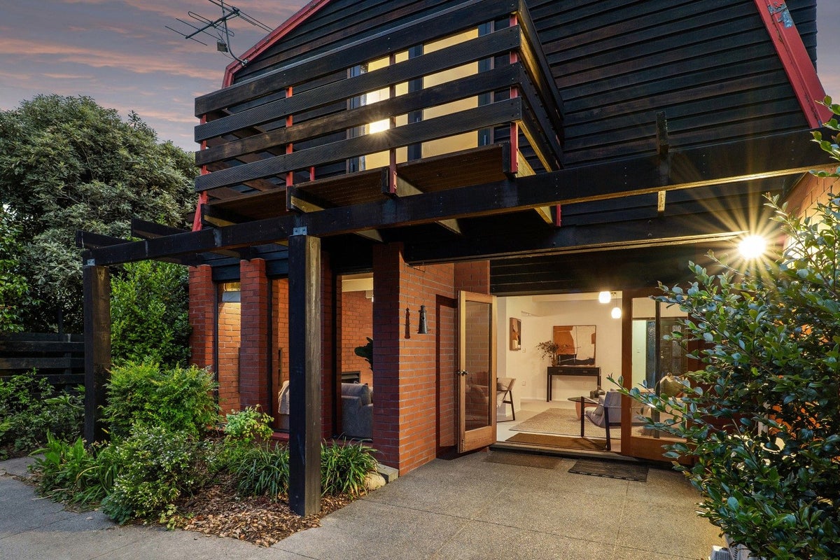 11B Chevron Place, Ilam, Christchurch - Carousel 1