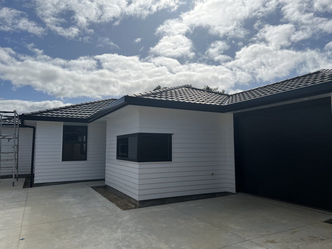 2/29 Willis Street, Bader, Hamilton - Carousel 1