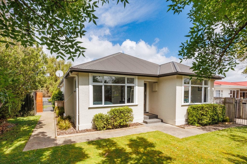 32 Milton Street, Roslyn, Palmerston North - Carousel 1