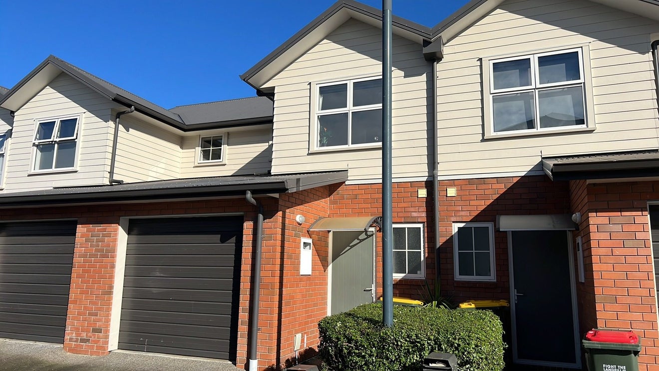 55 Chiefs Court, Hamilton East, Hamilton - Carousel 8