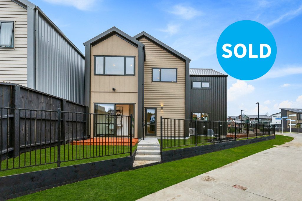 39 Bristol Freighter Road, Hobsonville, Auckland - Carousel 1