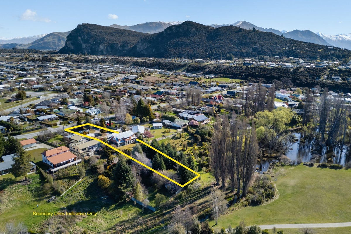 16 Lagoon Avenue, Albert Town, Wanaka - Carousel 27