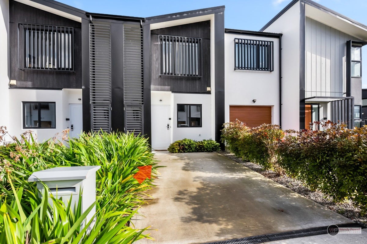 4 Josland Lane, Wallaceville, Upper Hutt - Carousel 16