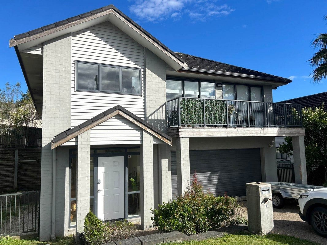 9 Mural Place, Greenhithe, Auckland - Carousel 1