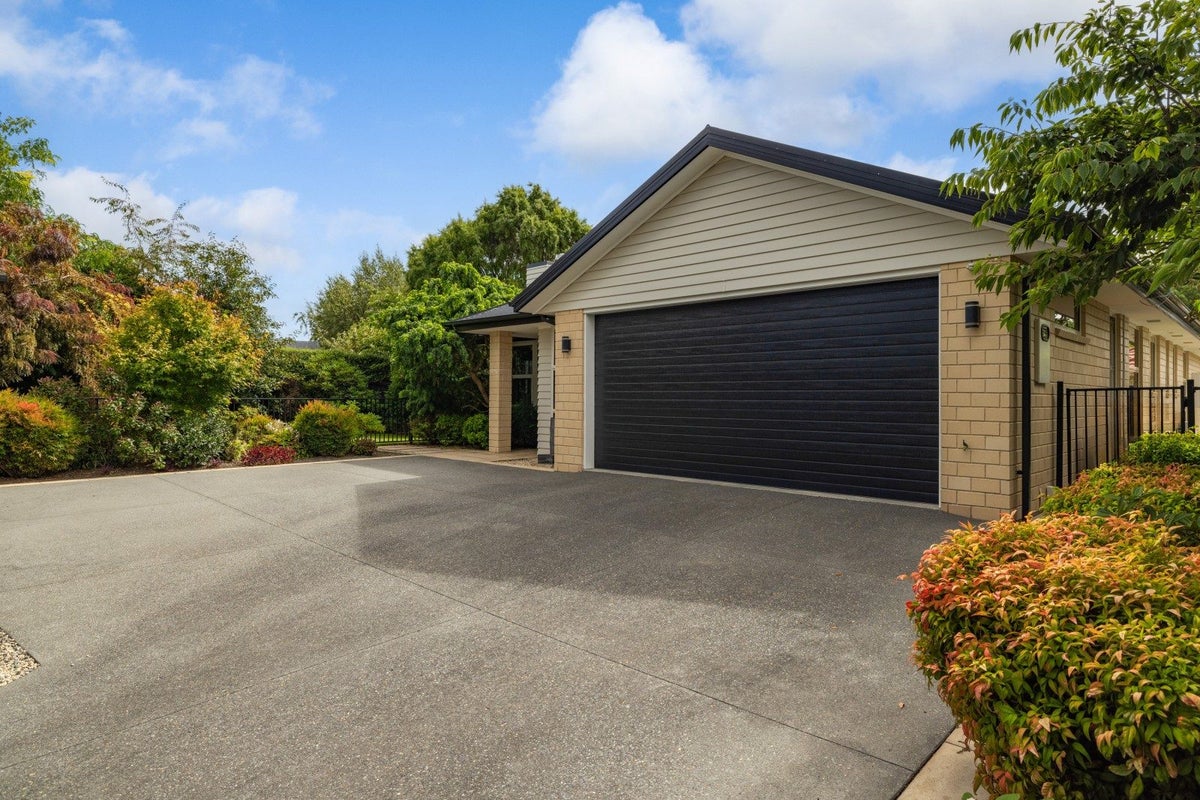 11 Breton Close, Northwood, Christchurch - Carousel 25